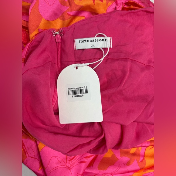 Fortunate One Find Your Meaning Maxi Dress NWT, size XL, pink and orange pattern - Picture 4 of 12